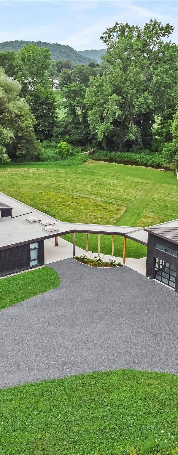 Casa de 4 Dormitorios en Venta en Pine Plains - Nueva York - EE. UU.