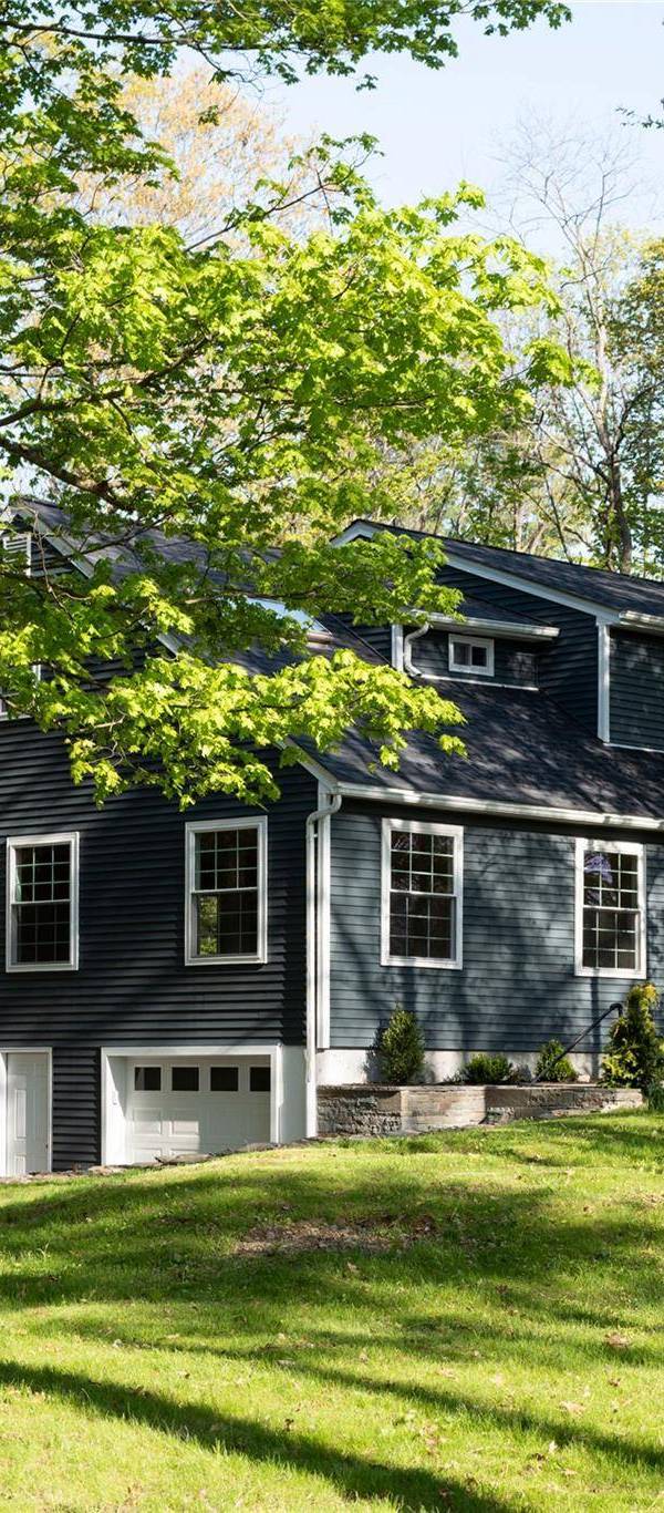 4 Bedroom Home for Sale in Pleasant Valley - New York - USA