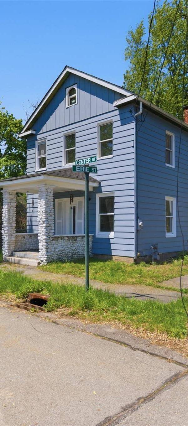 Casa com 4 Quartos à Venda em Port Jervis - Nova Iorque - EUA