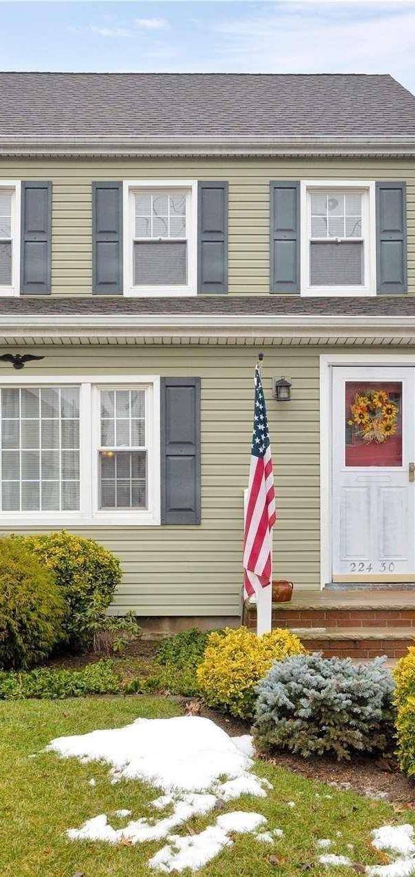 Casa com 4 Quartos à Venda em Queens Village - Nova Iorque - EUA