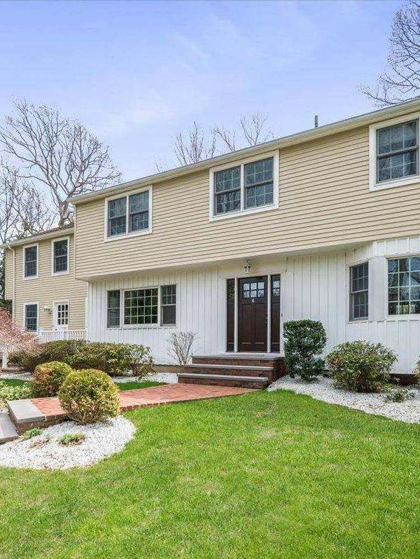 Home avec 4 chambres à vendre à Syosset - New York - États-Unis