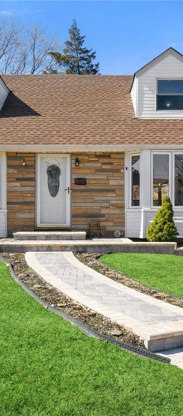 Home avec 4 chambres à vendre à Syosset - New York - États-Unis