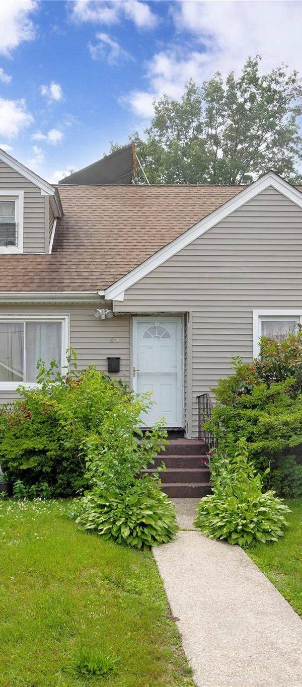 4 Bedroom Home for Sale in Uniondale - New York - USA