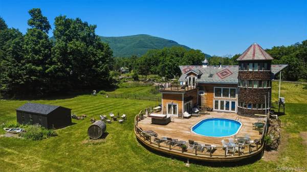 Casa com 4 Quartos à Venda em Woodstock - Nova Iorque - EUA