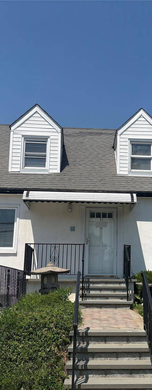 4 Bedroom Home for Sale in Yonkers - New York - USA