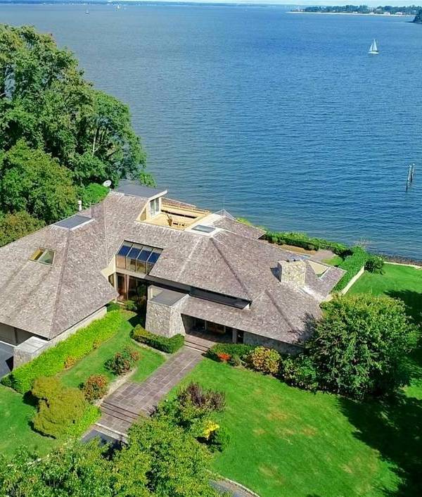 Maison de 5 Chambres au Bord de l'Eau à Vendre à Great Neck - NY - USA