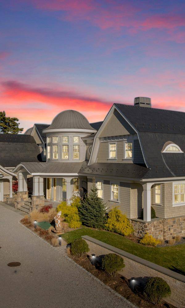 Casa de 5 Dormitorios Frente al Mar en Venta en Hampton Bays - Nueva York - EE. UU.