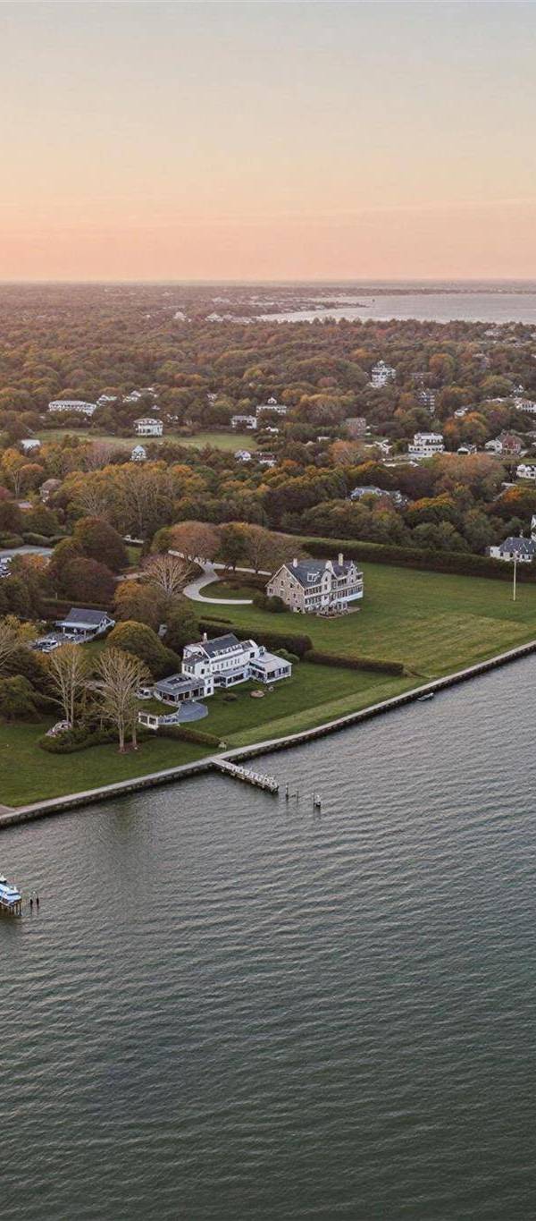 Maison de 5 Chambres au Bord de l'Eau à Vendre à Remsenburg - NY - USA