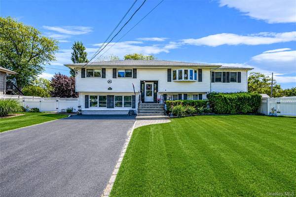Casa com 5 Quartos à Venda em Amityville - Nova Iorque - EUA