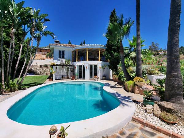 Maison de 5 Chambres à Vendre à Benalmádena, Costa del Sol