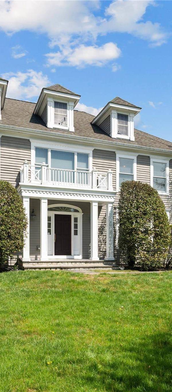 5 Bedroom Home for Sale in Briarcliff Manor - New York - USA