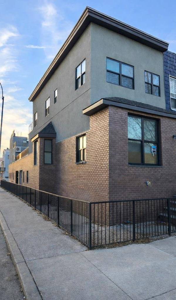 Casa de 5 Dormitorios en Venta en Brooklyn - Nueva York - EE. UU.