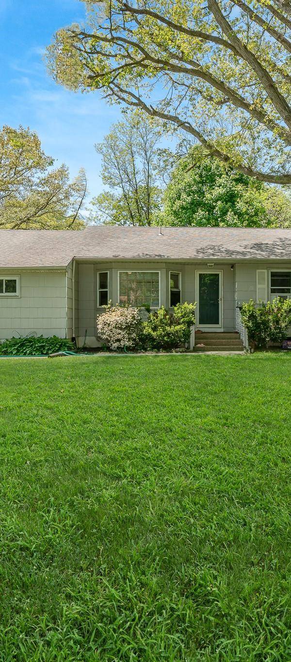 Casa de 5 Dormitorios en Venta en Central Islip - Nueva York - EE. UU.