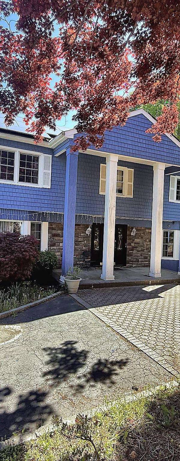 Casa de 5 Dormitorios en Venta en Dix Hills - Nueva York - EE. UU.