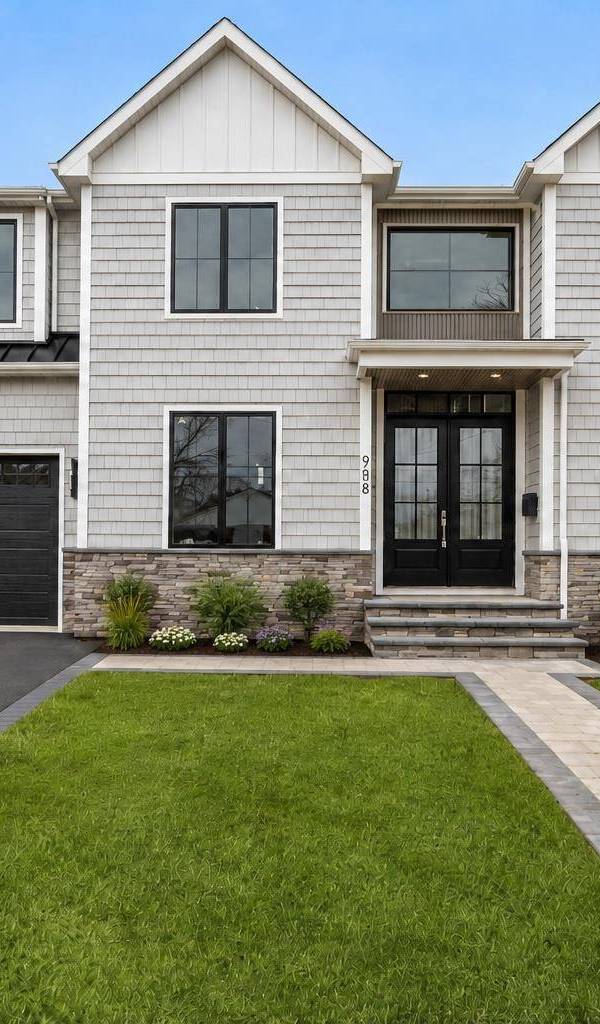 Casa de 5 Dormitorios en Venta en East Meadow - Nueva York - EE. UU.