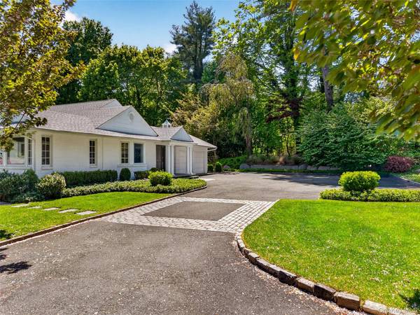 Casa com 5 Quartos à Venda em Glen Head - Nova Iorque - EUA