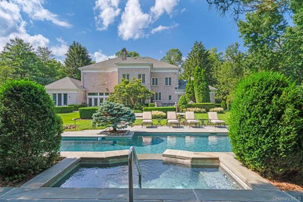 Casa com 5 Quartos à Venda em Glen Head - Nova Iorque - EUA