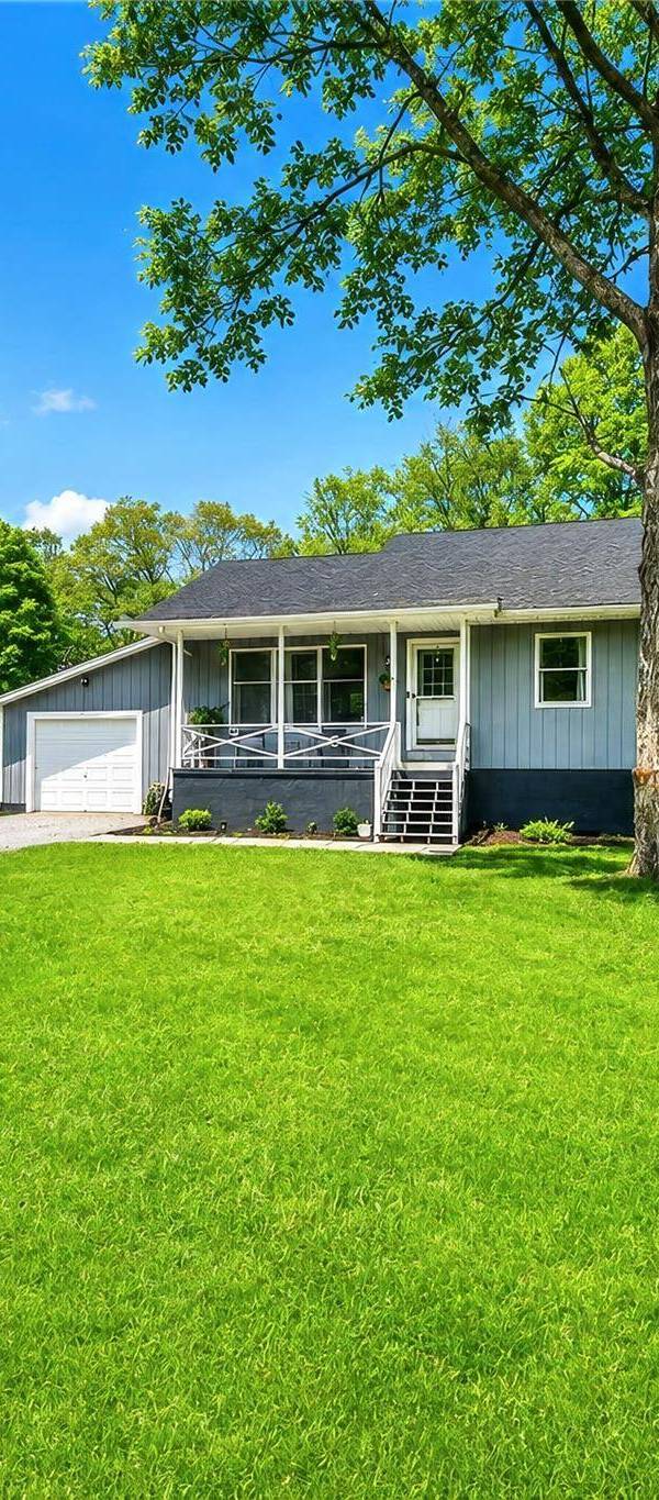 Casa de 5 Dormitorios en Venta en Holmes - Nueva York - EE. UU.
