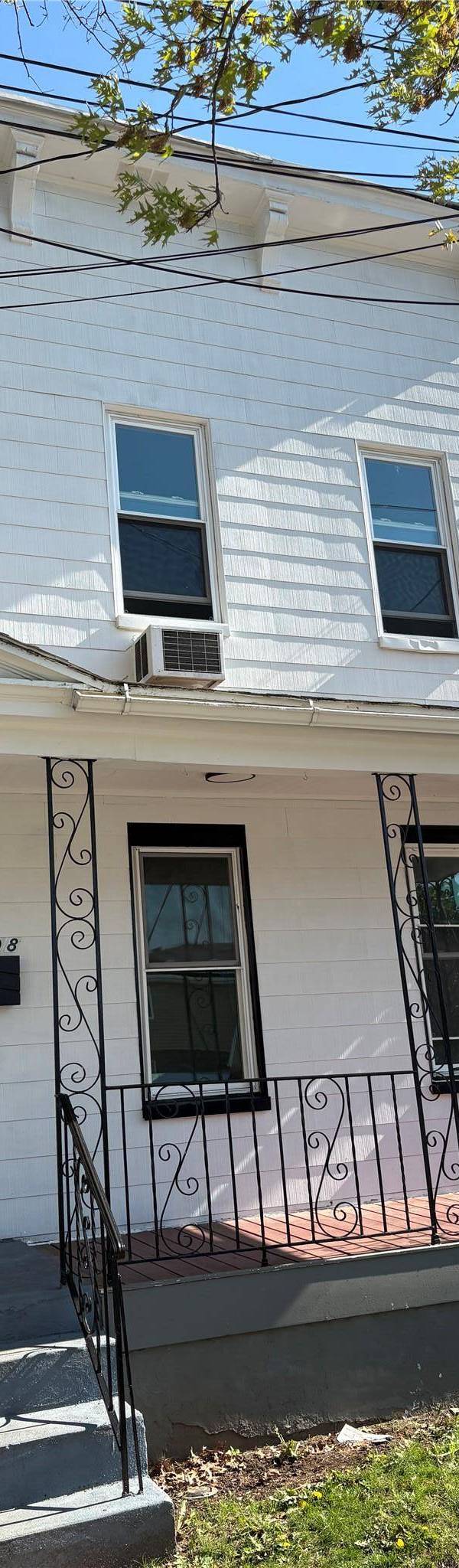 5 Bedroom Home for Sale in New Hyde Park - New York - USA