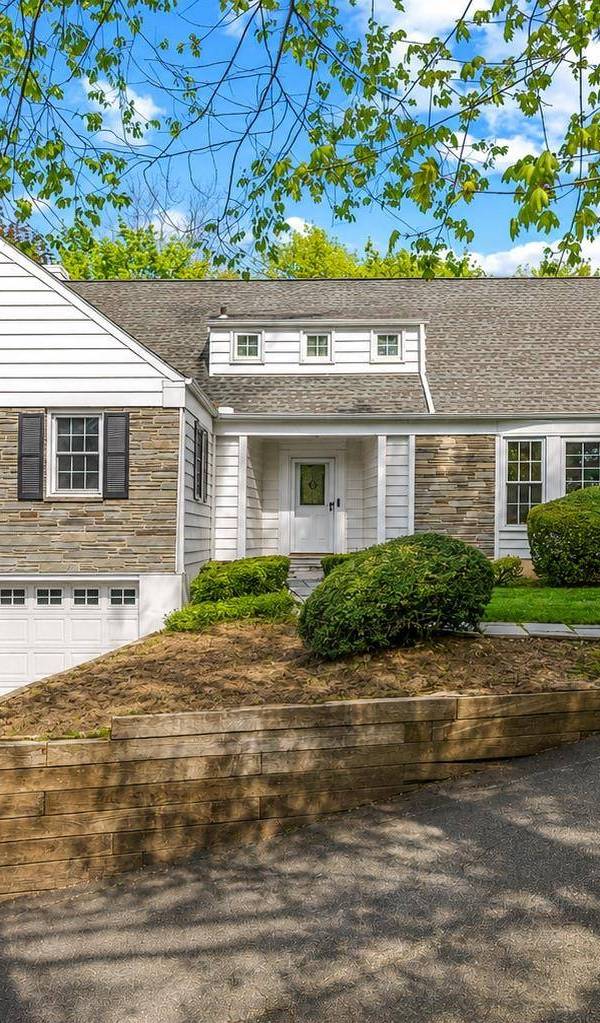 Casa com 5 Quartos à Venda em New Rochelle - Nova Iorque - EUA