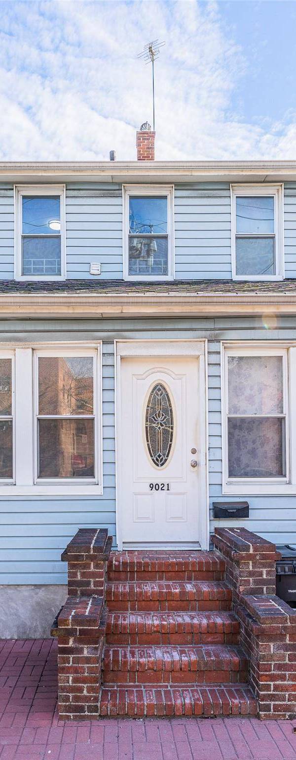 Casa com 5 Quartos à Venda em Queens Village - Nova Iorque - EUA