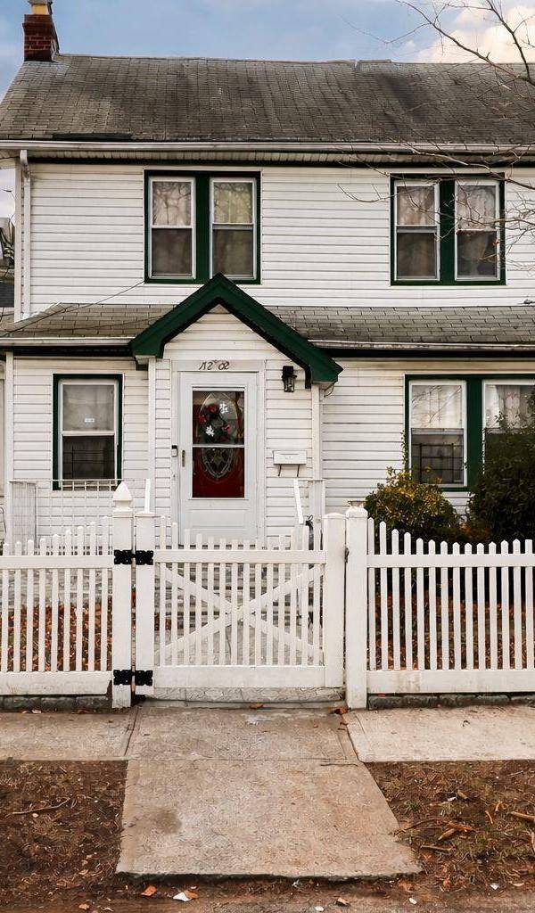 Casa com 5 Quartos à Venda em Queens Village - Nova Iorque - EUA