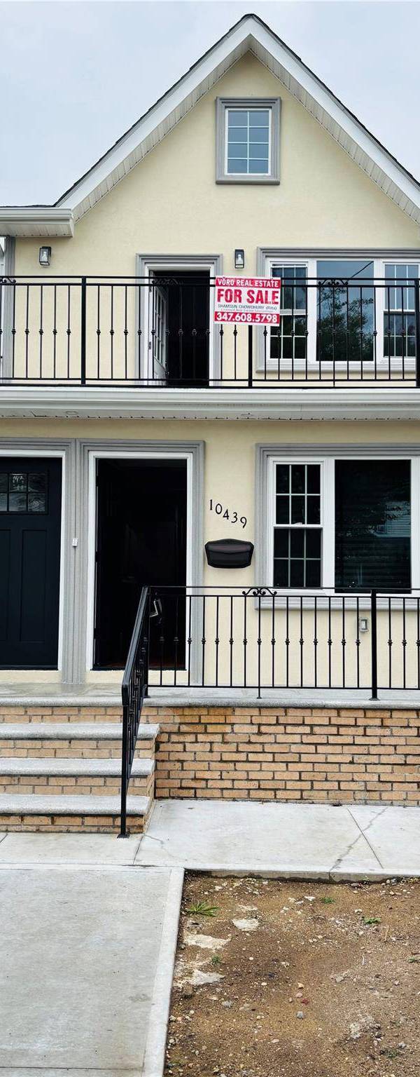 Casa com 5 Quartos à Venda em Queens Village - Nova Iorque - EUA