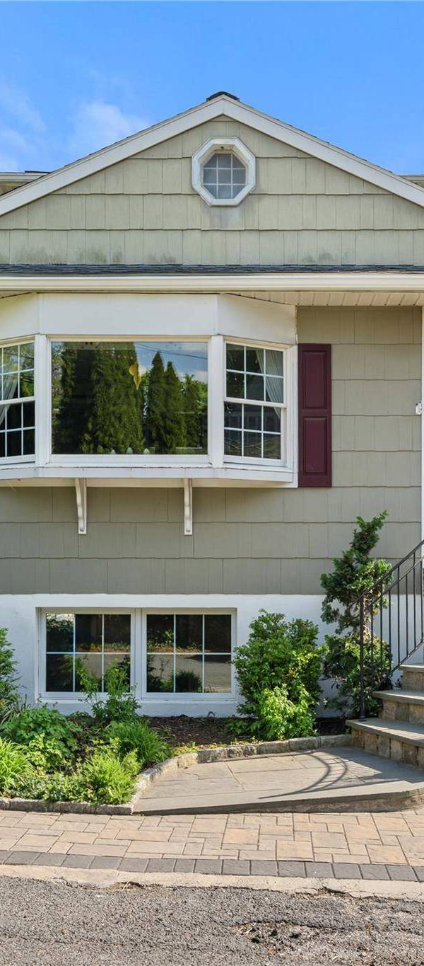 Casa com 5 Quartos à Venda em Sleepy Hollow - Nova Iorque - EUA