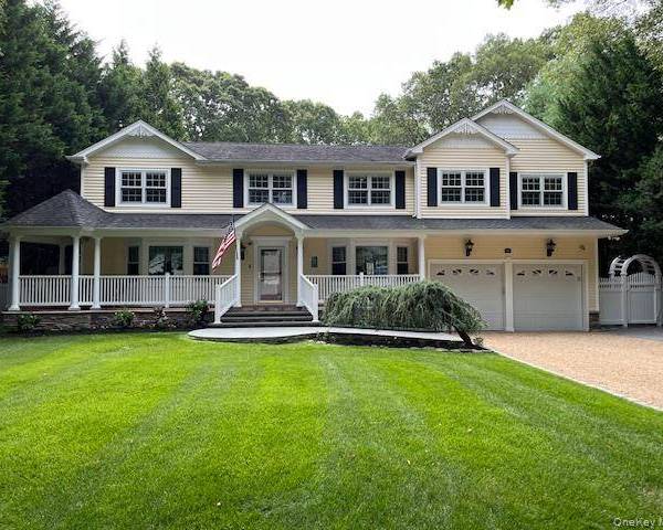 Casa de 5 Dormitorios en Venta en Smithtown - Nueva York - EE. UU.