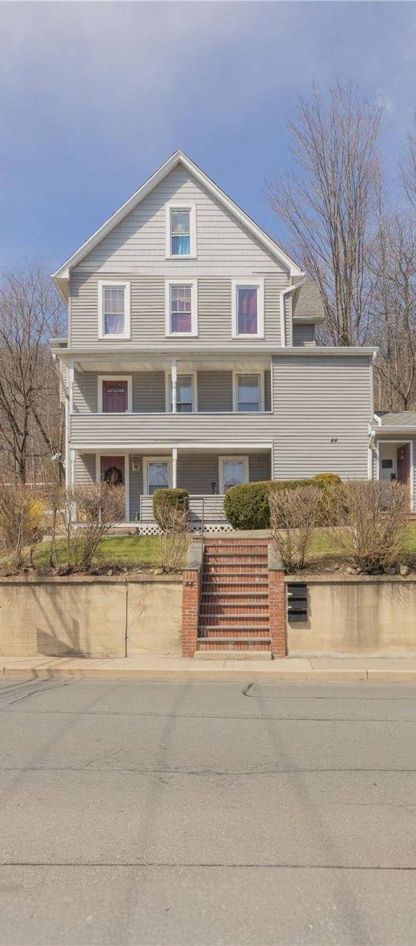 Casa con 5 Dormitorios en Venta en Suffern - Nueva York - EE. UU.
