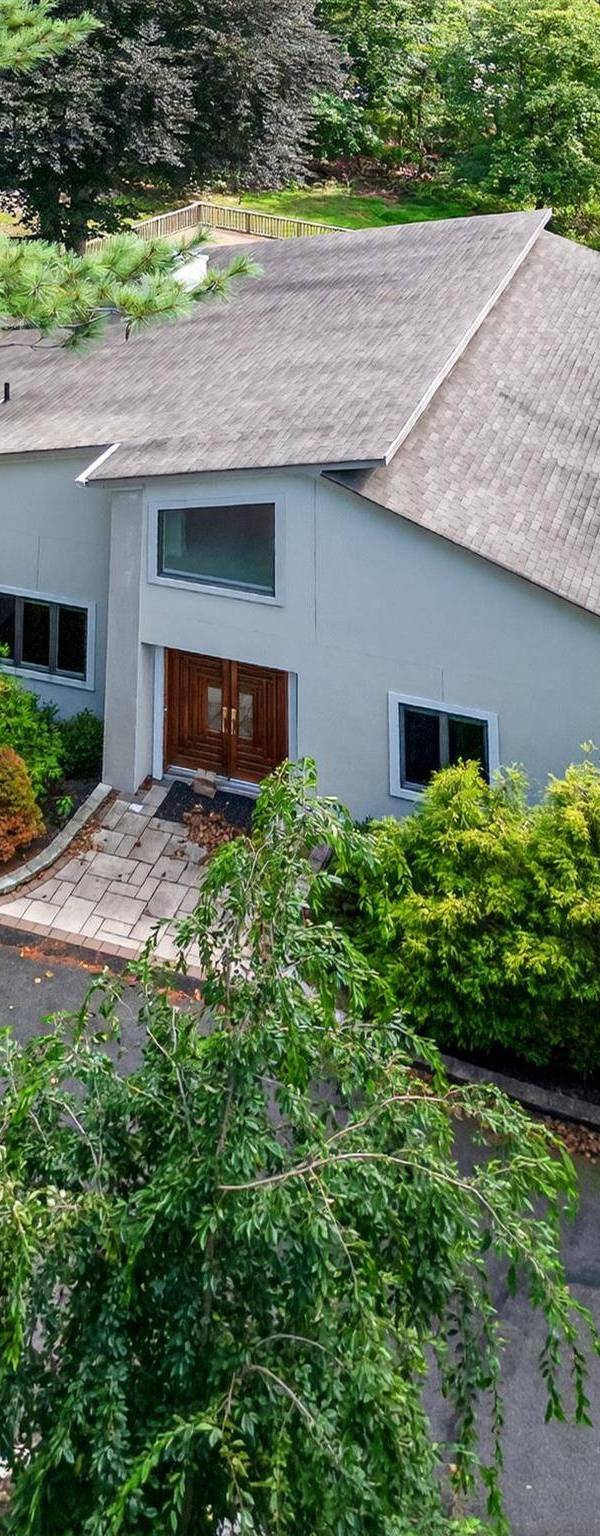 Casa con 5 Dormitorios en Venta en Suffern - Nueva York - EE. UU.