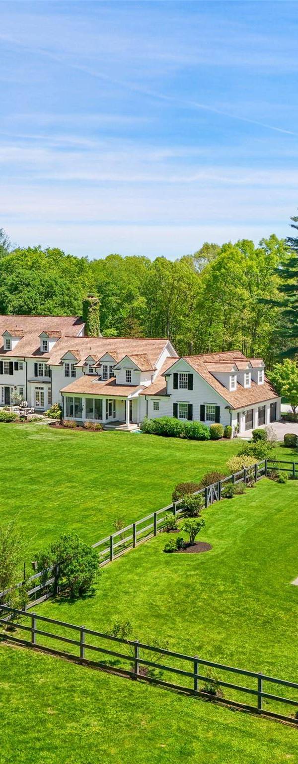 Casa com 6 Quartos à Venda em Bedford Hills - Nova Iorque - EUA