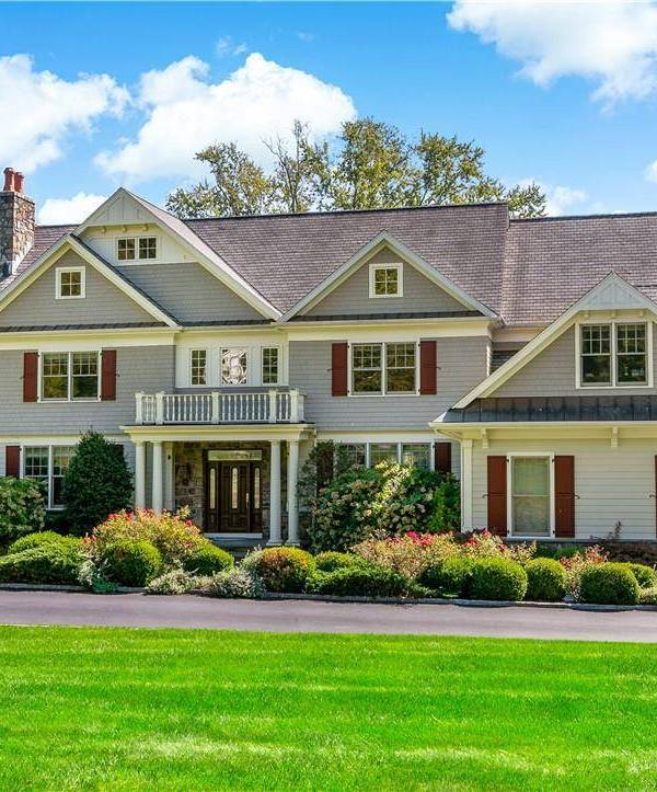 6 Bedroom Home for Sale in Briarcliff Manor - New York - USA
