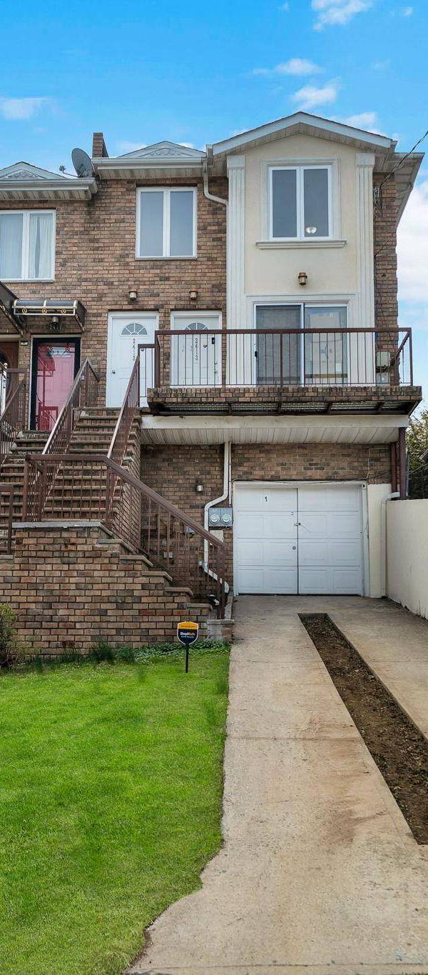 Casa de 6 Dormitorios en Venta en Bronx - Nueva York - EE. UU.