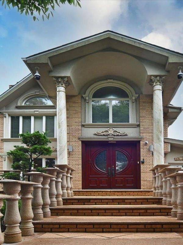 Casa com 6 Quartos à Venda em Jamaica Estates - Nova Iorque - EUA