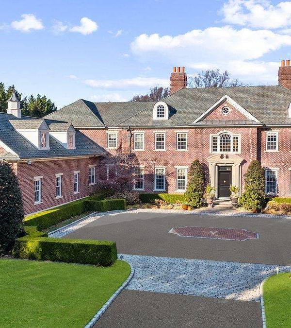 Casa de 6 Dormitorios en Venta en Mill Neck - Nueva York - EE. UU.