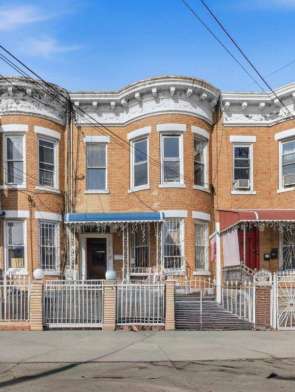 Maison 6 chambres à vendre à Ozone Park - New York - USA