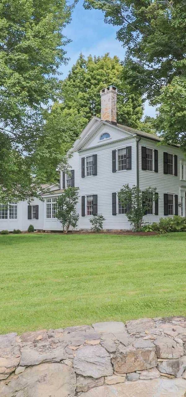 Casa de 6 Dormitorios en Venta en Pine Plains - Nueva York - EE. UU.