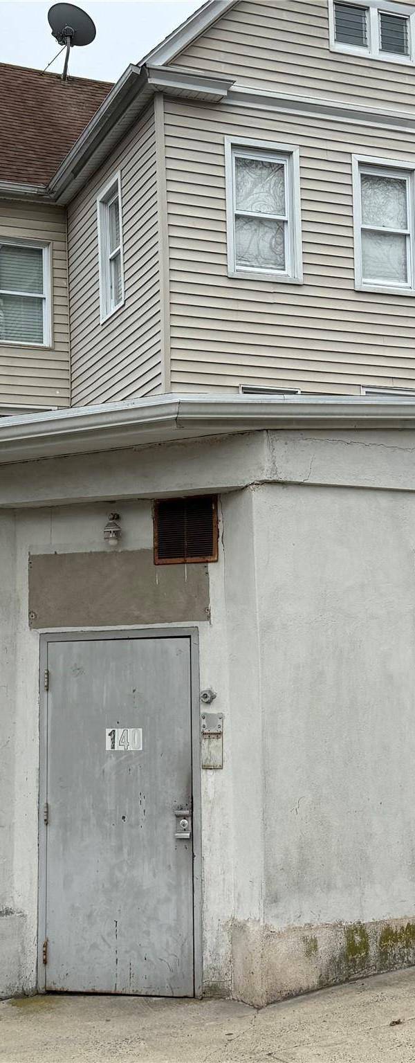 Casa com 6 Quartos à Venda em Port Chester - Nova Iorque - EUA