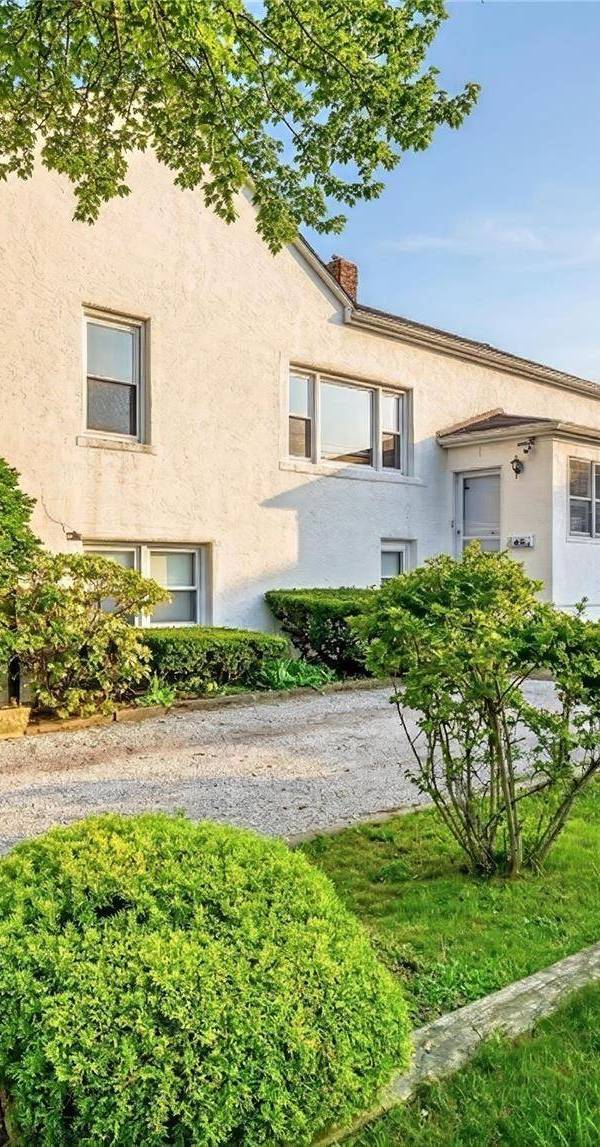 6 Bedroom Home for Sale in Yonkers - New York - USA