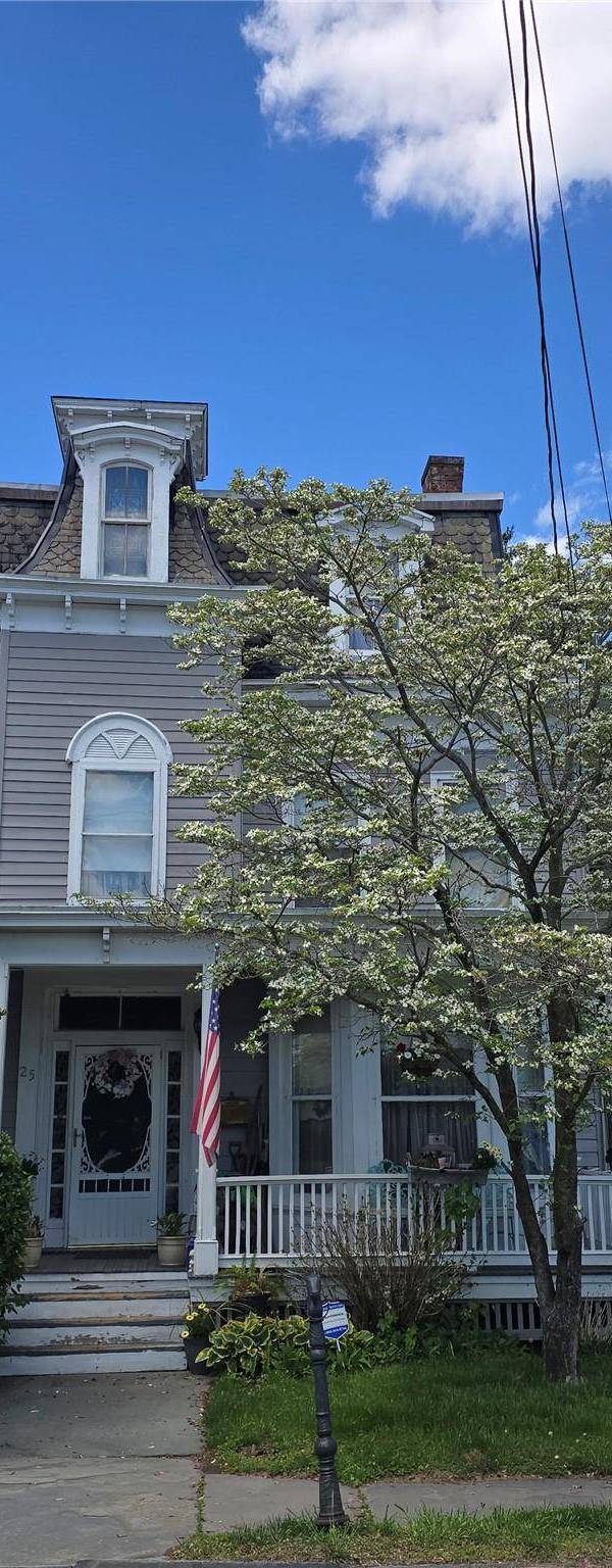 Casa com 7 Quartos à Venda em Port Jervis - Nova Iorque - EUA