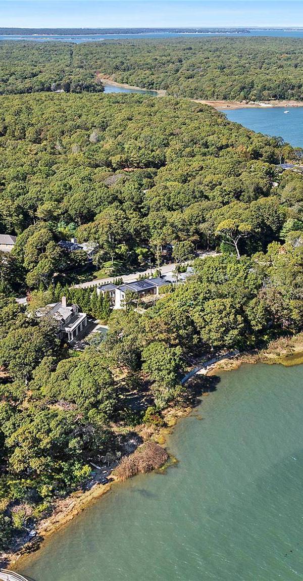 Casa com 8 Quartos à Beira-Mar à Venda em East Hampton - NY - EUA