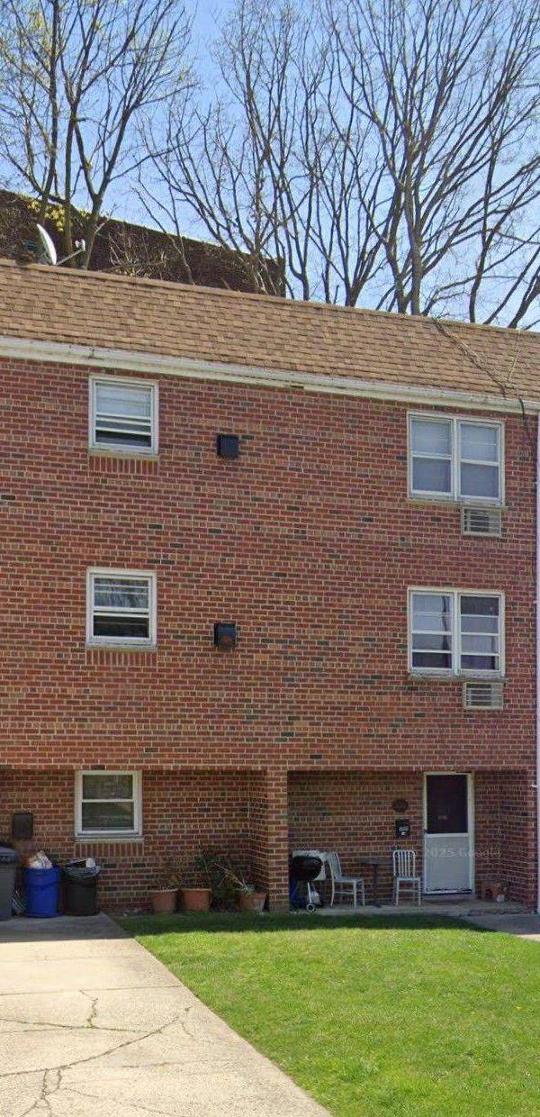 Casa com 8 Quartos à Venda em Flushing - Nova Iorque - EUA
