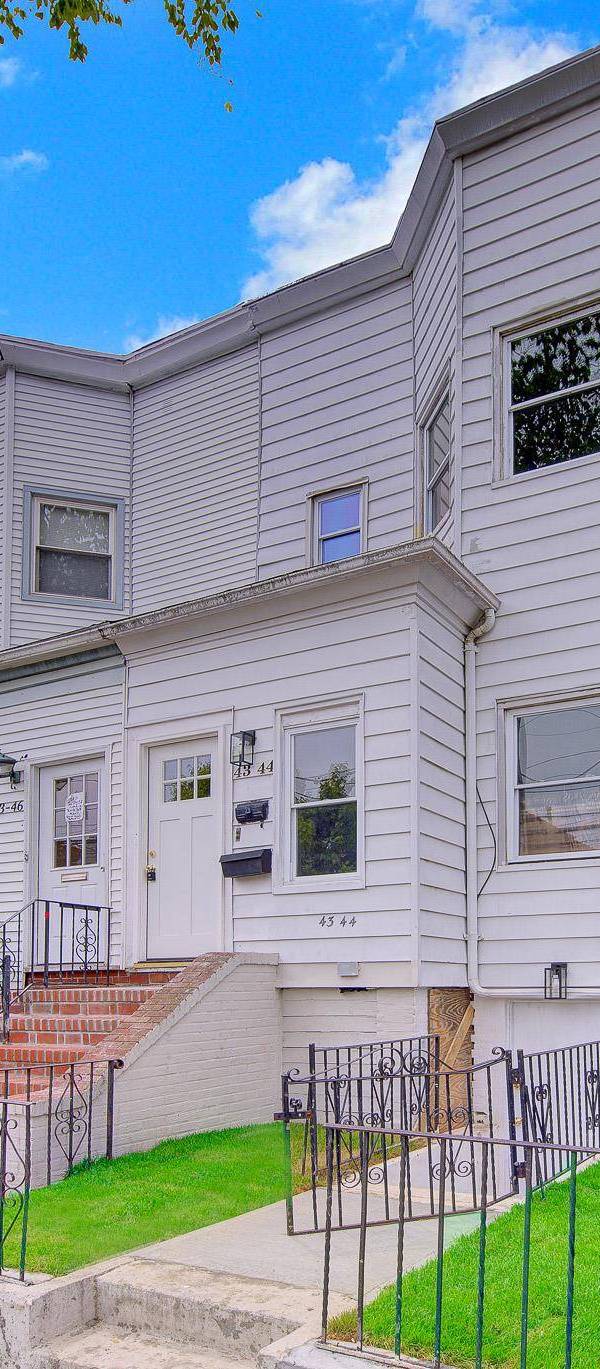 Casa com 8 Quartos à Venda em Flushing - Nova Iorque - EUA