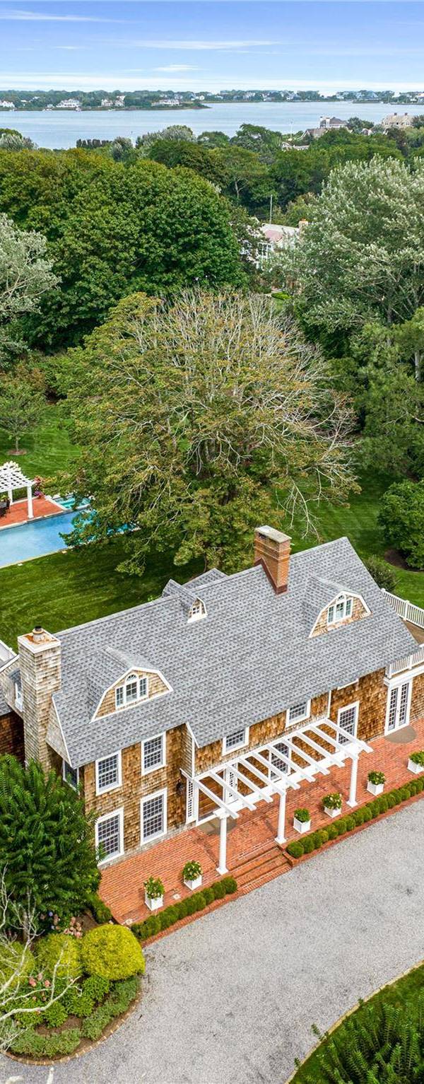 Casa de 8 Dormitorios en Venta en Westhampton Beach - Nueva York - EE. UU.