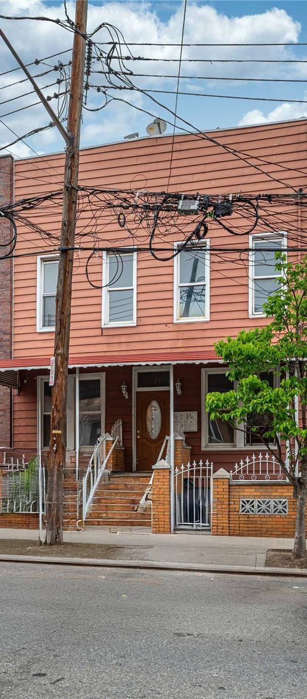 Casa de 9 Dormitorios en Venta en Brooklyn - Nueva York - EE. UU.