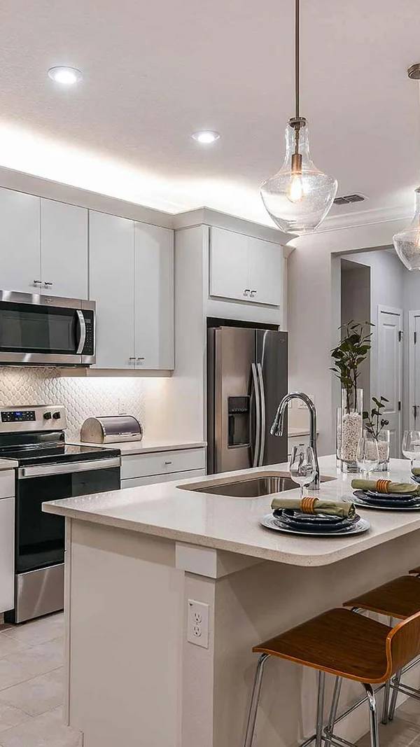 Casa de 3 Dormitórios à Venda em Carrollwood