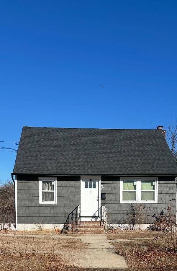 Casa de 4 Dormitórios à Venda em Wyandanch – NY