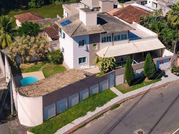 Casa de 4 Quartos à Venda em Sol Nascente - Guarapari - Espírito Santo - Brasil