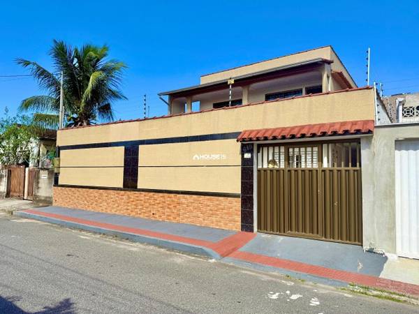 Casa de 4 Quartos à Venda na Praia do Morro - Guarapari - Espírito Santo - Brasil